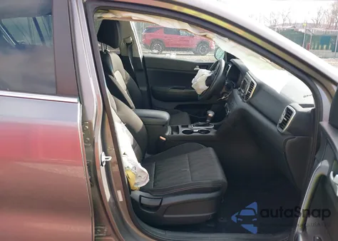 2017 Kia Sportage Lx z USA, uszkodzony, nr VIN KNDPMCAC3H7288063